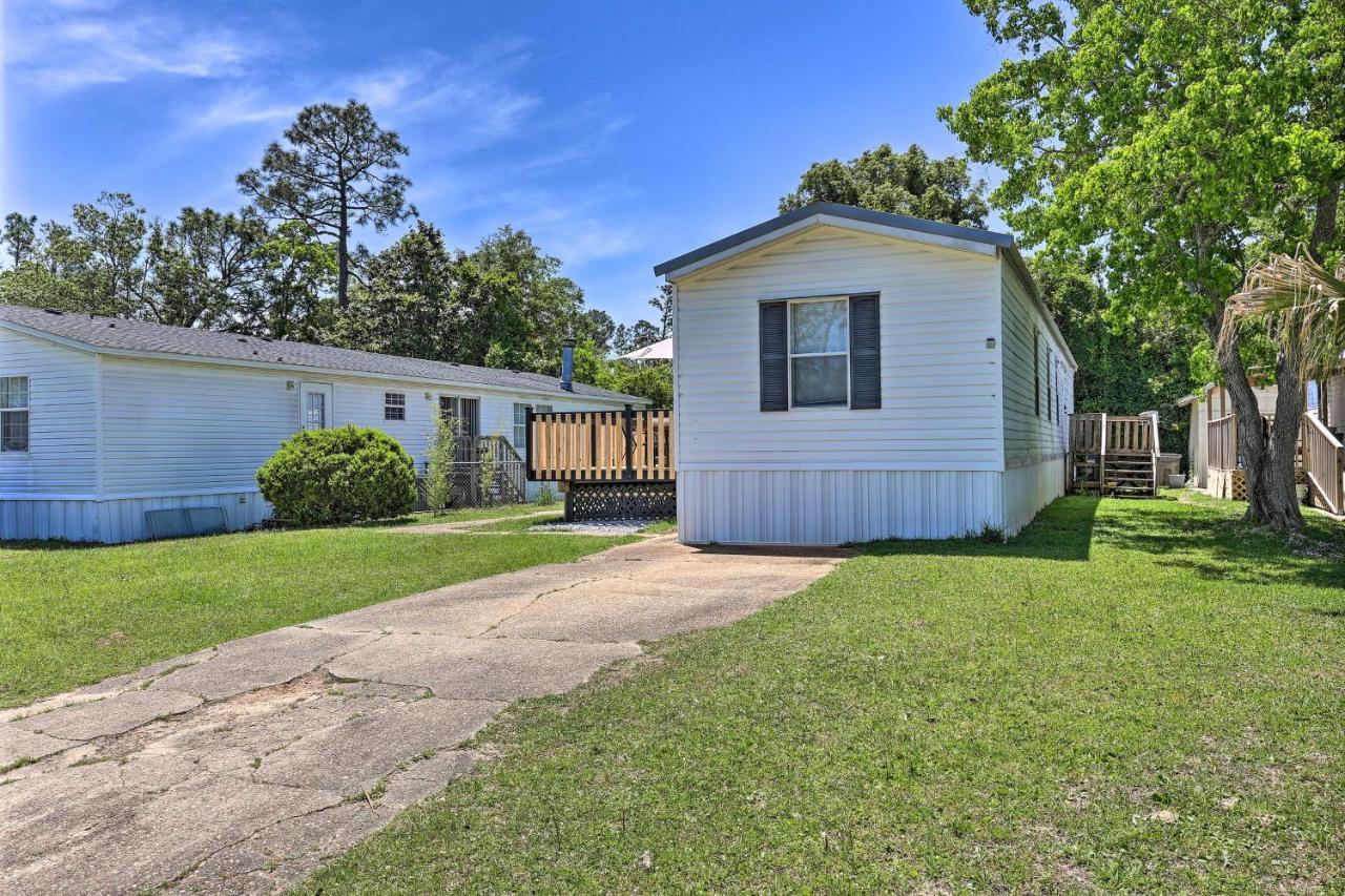Bright Pensacola Home With Backyard - Pets Welcome! Luaran gambar