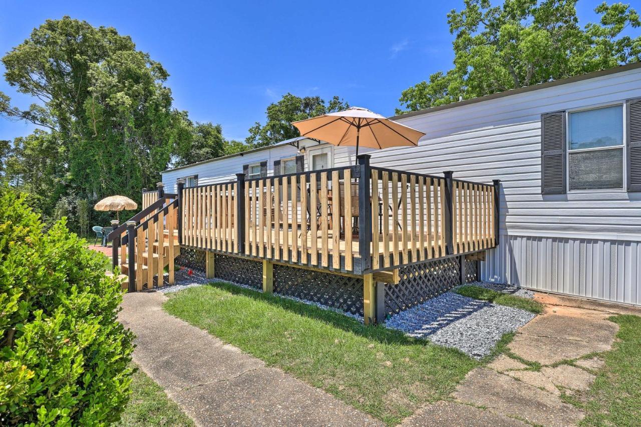 Bright Pensacola Home With Backyard - Pets Welcome! Luaran gambar