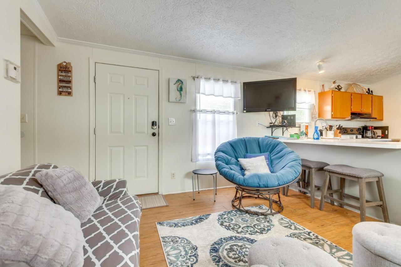 Bright Pensacola Home With Backyard - Pets Welcome! Luaran gambar