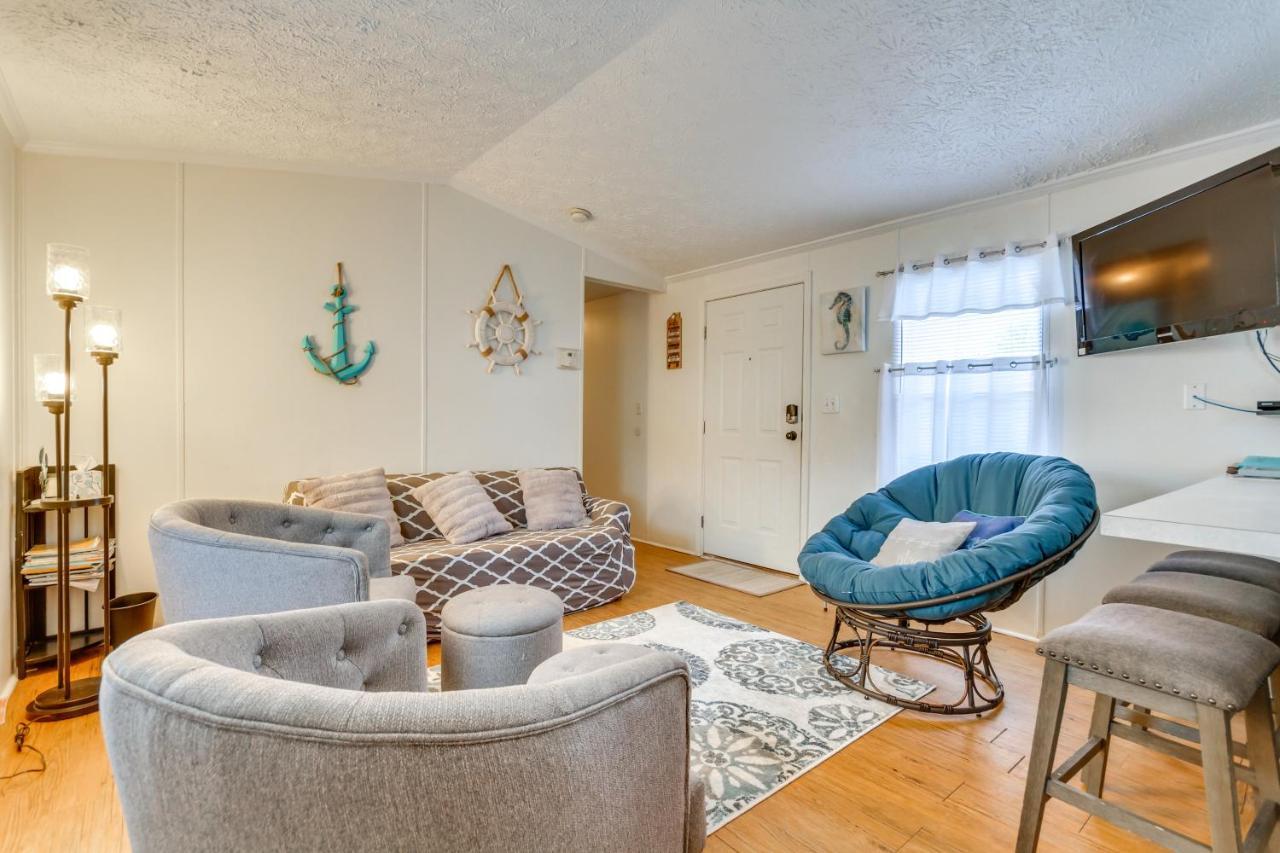 Bright Pensacola Home With Backyard - Pets Welcome! Luaran gambar