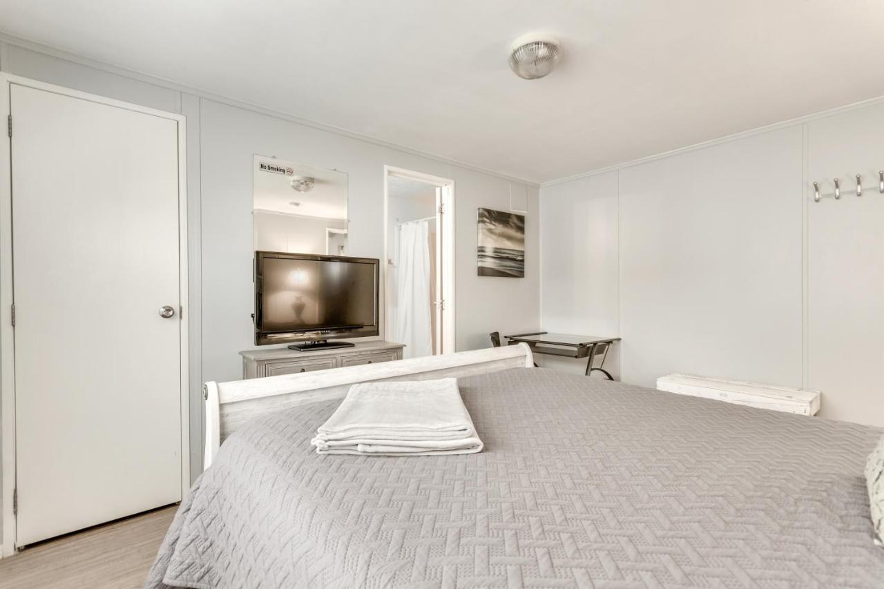 Bright Pensacola Home With Backyard - Pets Welcome! Luaran gambar